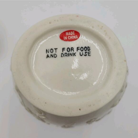 VTG Chinese 3D Flowers Porcelain Ginger Jar Urn Vase Pierced Lid Gold Trim 8" - Picture 7 of 9